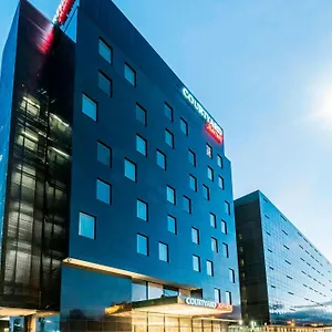 4* Hotel Courtyard By Marriott Airport